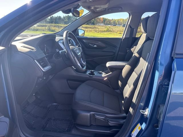 Used 2024 GMC Terrain SLE image 10