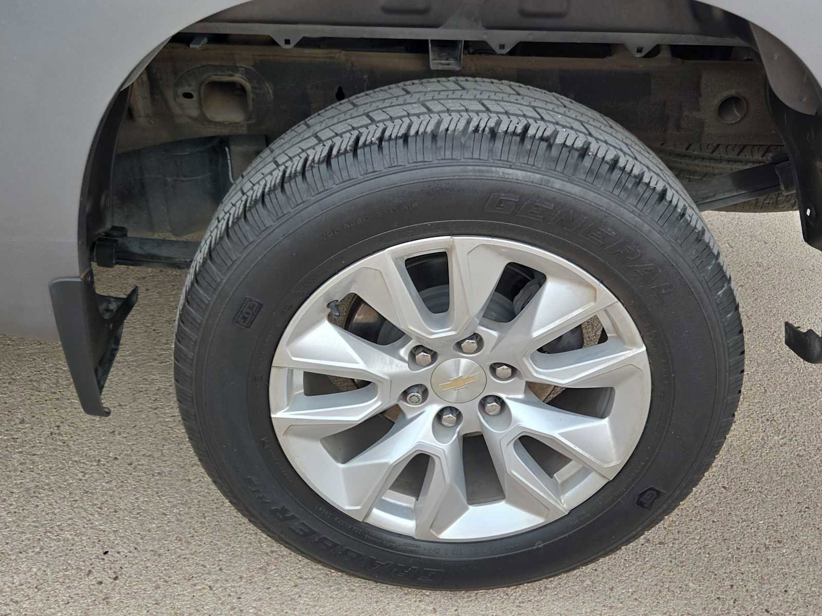 Used 2022 Chevrolet Silverado 1500 Custom w/ LPO, Dark Essentials Package image 8