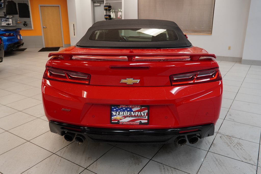 Used 2017 Chevrolet Camaro SS image 8