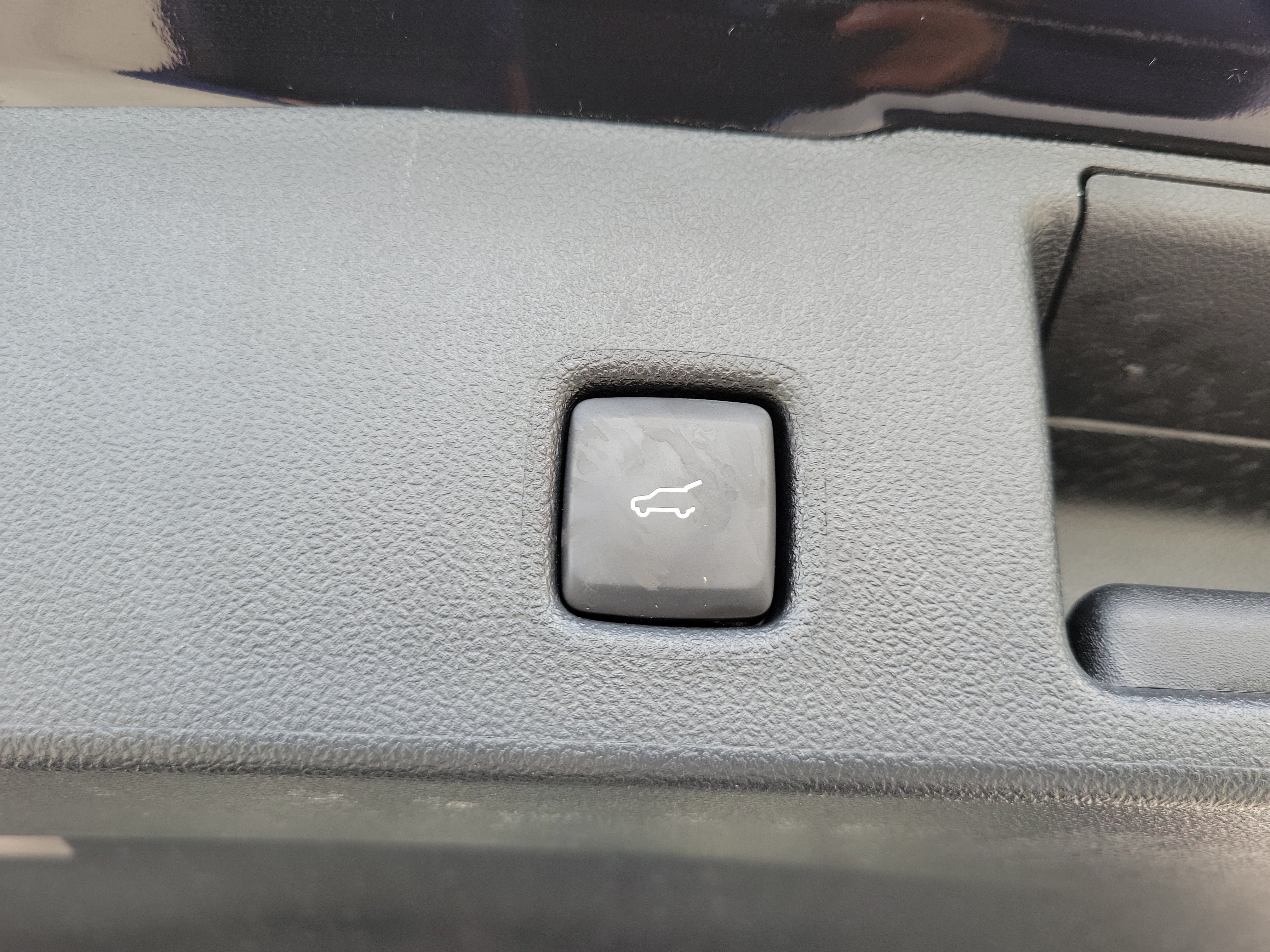 Used 2024 Ford Escape ST-Line w/ Tech Pack #1 FWD image 17