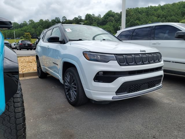 Used 2022 Jeep Compass High Altitude AWD/4WD image 3