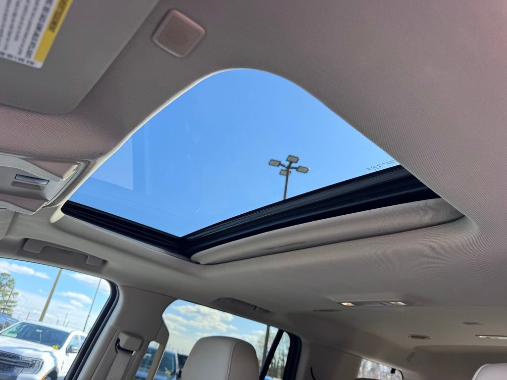 Used 2019 Cadillac Escalade Luxury image 12