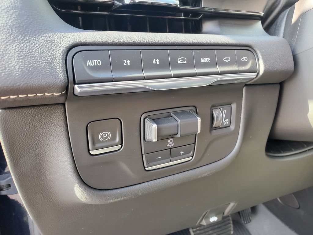 Used 2021 Cadillac Escalade ESV Sport w/ Driver Assist Tech Package AWD/4WD image 19
