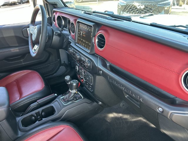 Used 2023 Jeep Wrangler Unlimited Rubicon 4xe AWD/4WD image 13