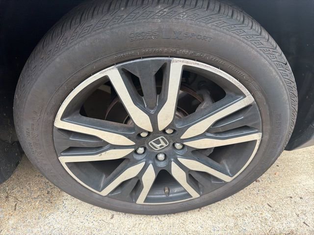 Used 2020 Honda Pilot Touring image 3