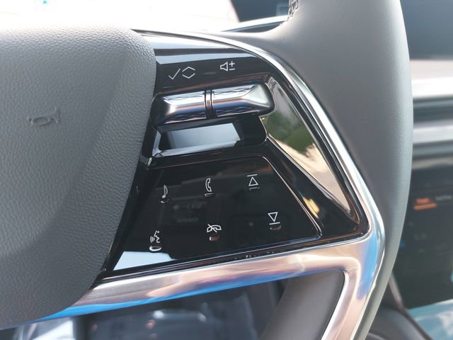 Used 2026 Cadillac Vistiq Luxury image 21