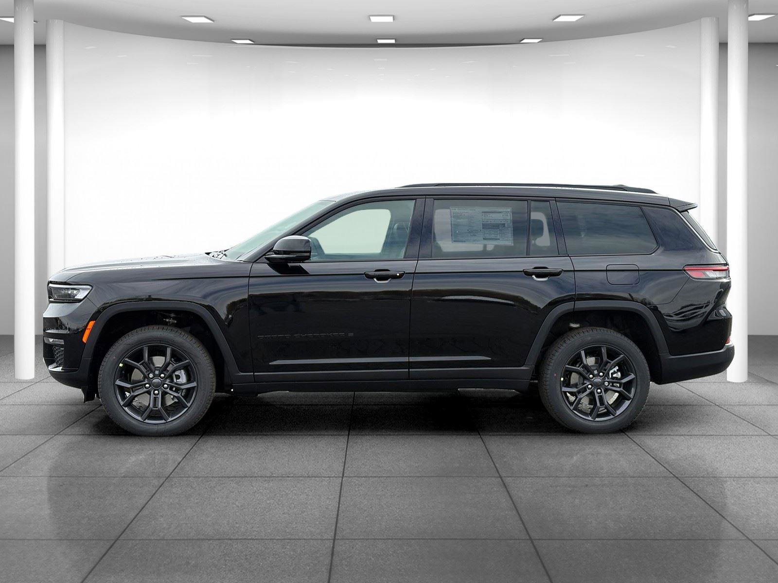 New 2025 Jeep Grand Cherokee L Limited w/ Trailer Tow Package image 4
