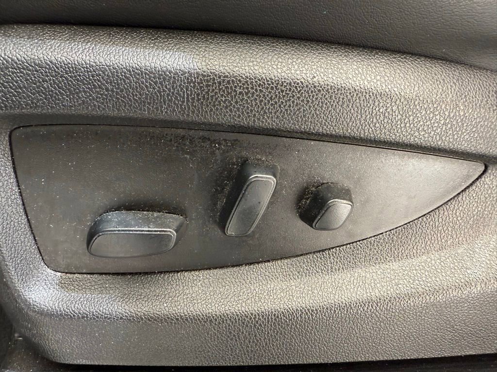 Used 2019 GMC Sierra 3500 Denali w/ Duramax Plus Package image 13