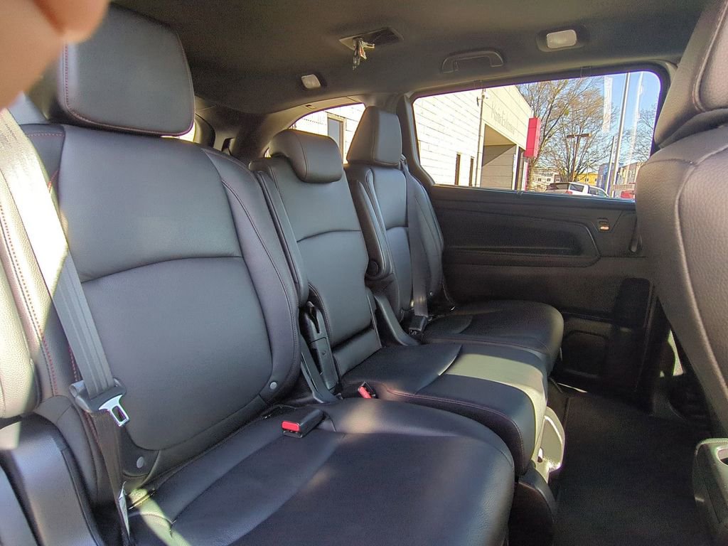 Used 2025 Honda Odyssey Sport-L image 30