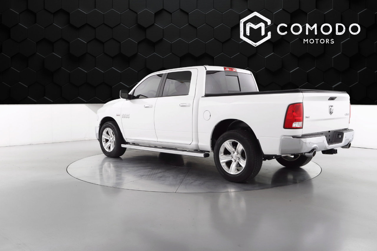 Used 2017 RAM 1500 Classic SLT w/ SLT Plus D￩cor Group image 5