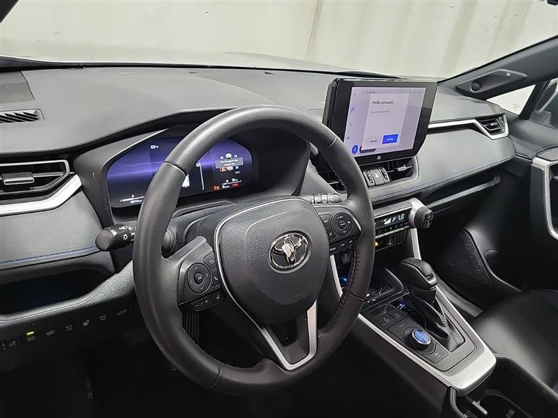 Used 2023 Toyota RAV4 XSE AWD/4WD image 9