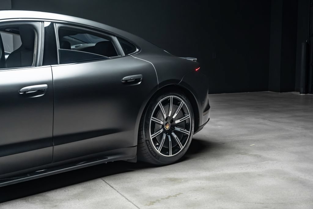Used 2020 Porsche Taycan Turbo AWD/4WD image 19