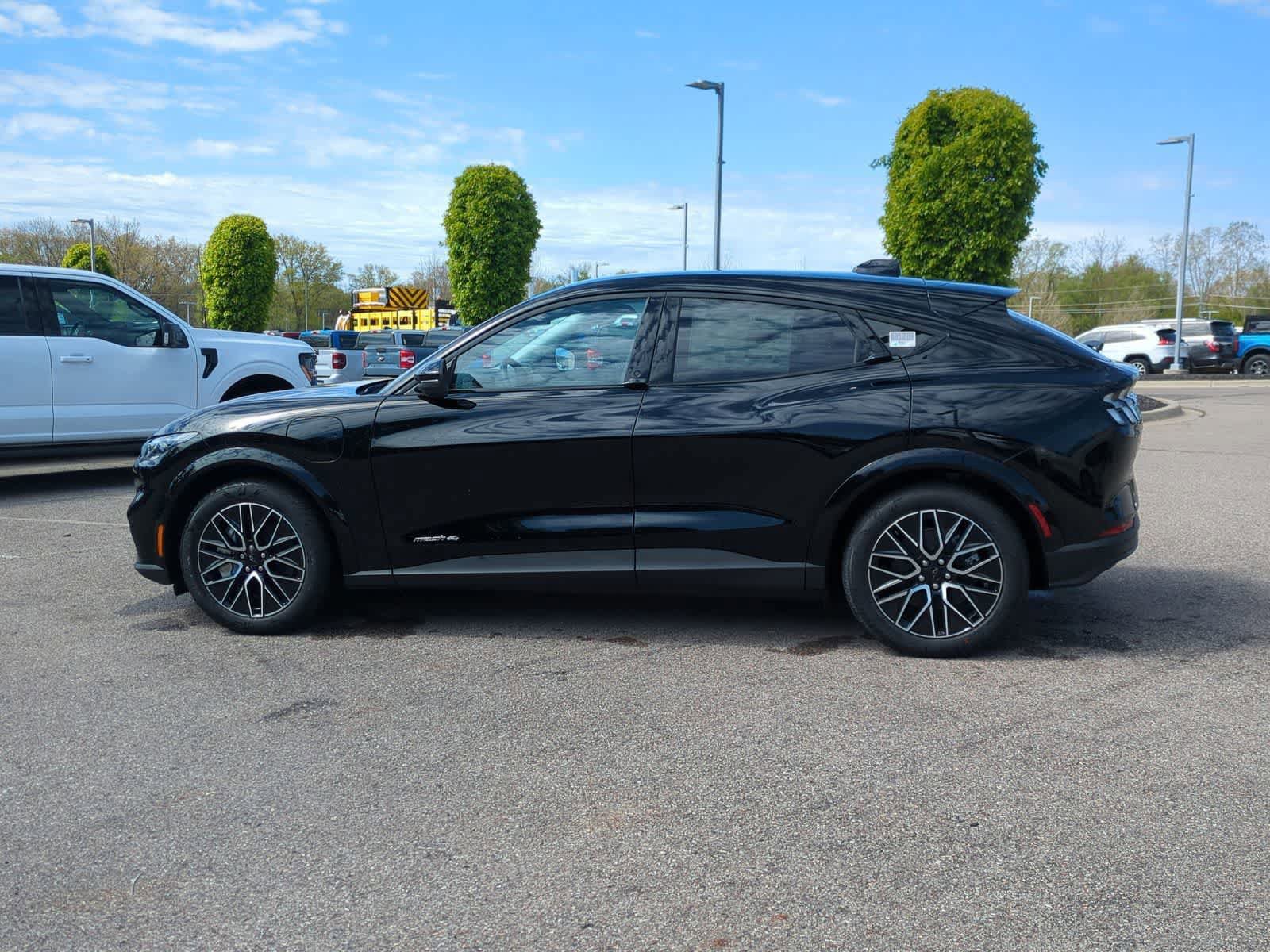 New 2026 Ford Mustang Mach-E Premium AWD/4WD image 5