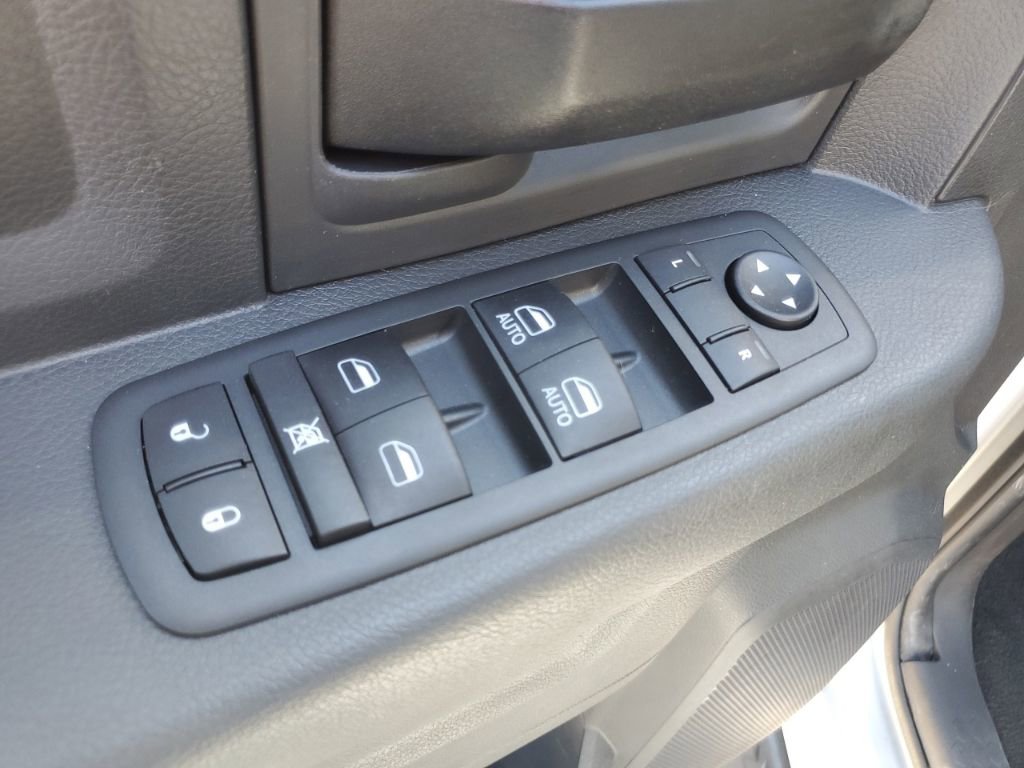 Used 2012 RAM 1500 Express AWD/4WD image 7
