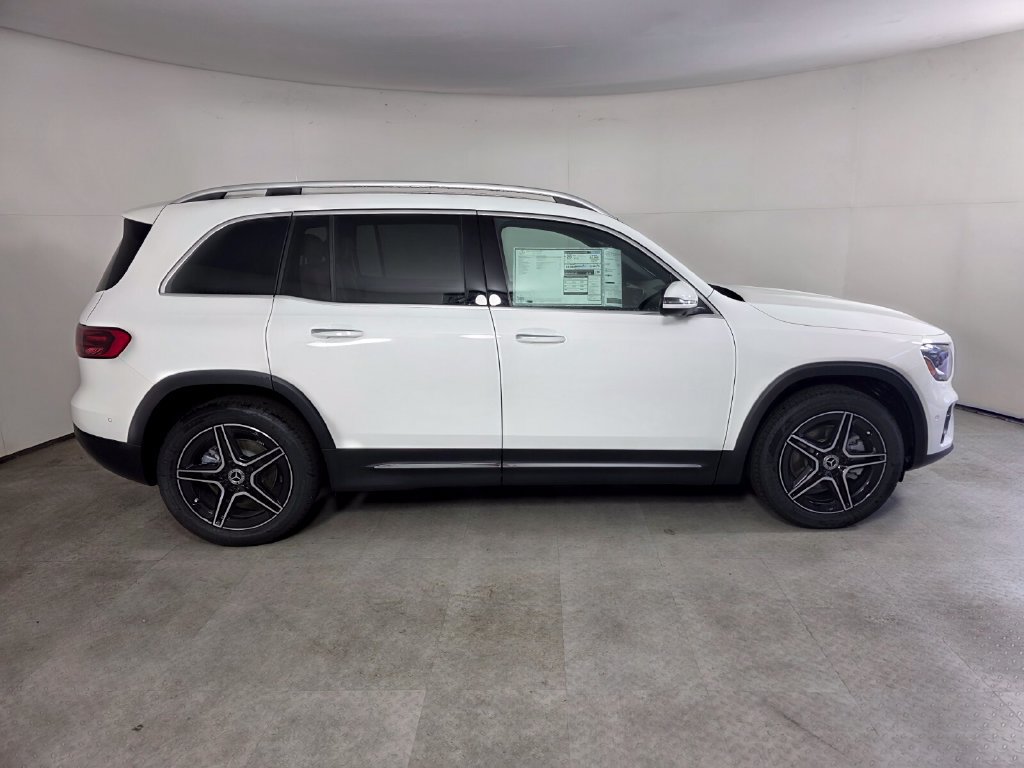 New 2026 Mercedes-Benz GLB 250 image 3