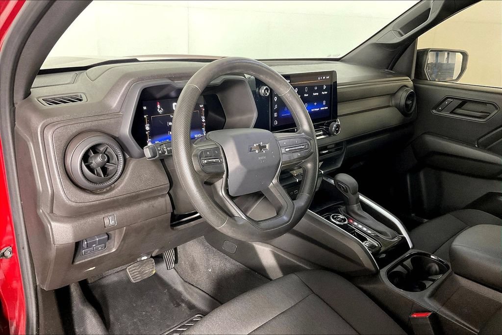 Used 2023 Chevrolet Colorado Trail Boss w/ Technology Package AWD/4WD image 15
