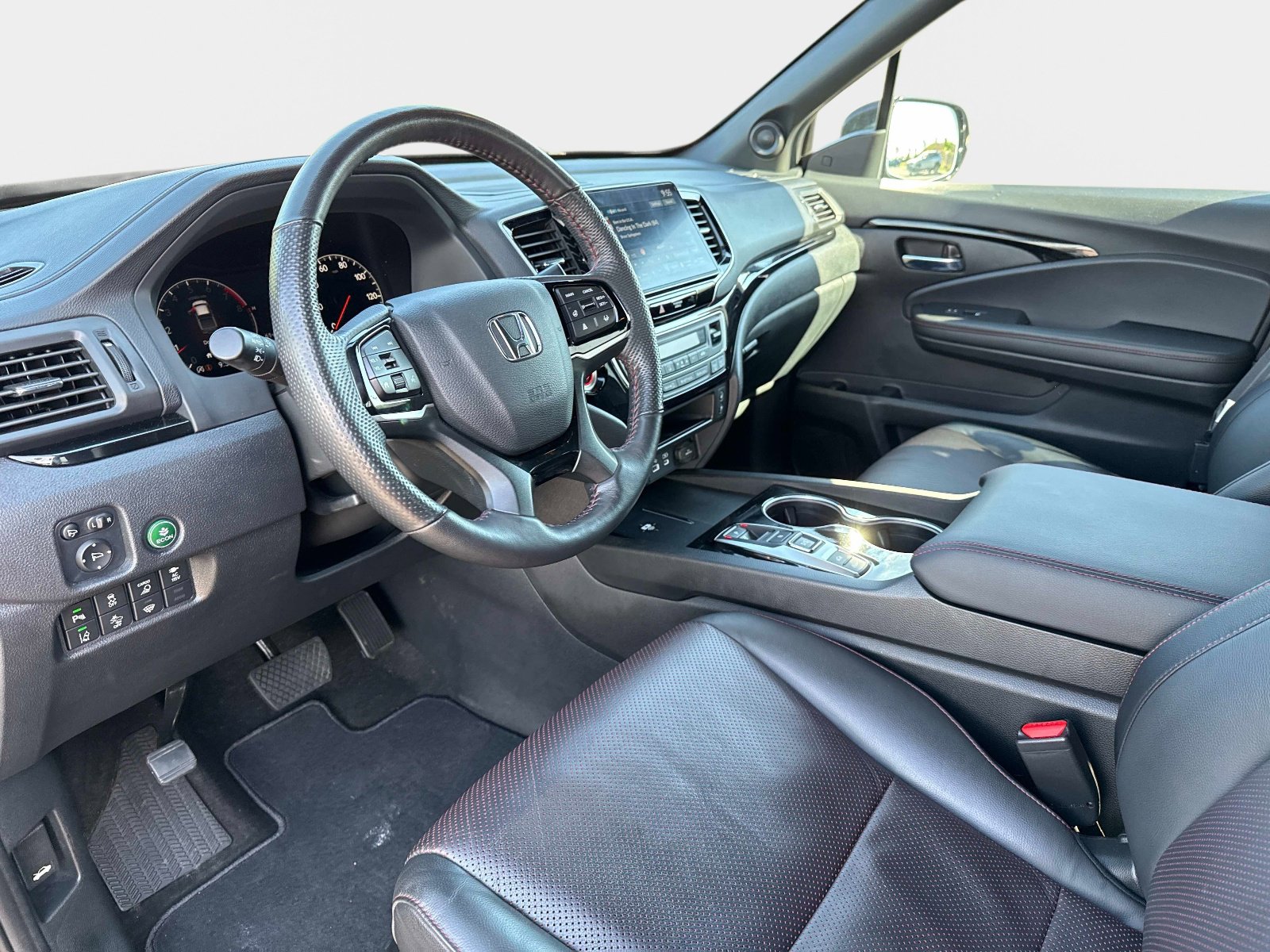 Used 2024 Honda Ridgeline Black Edition image 32
