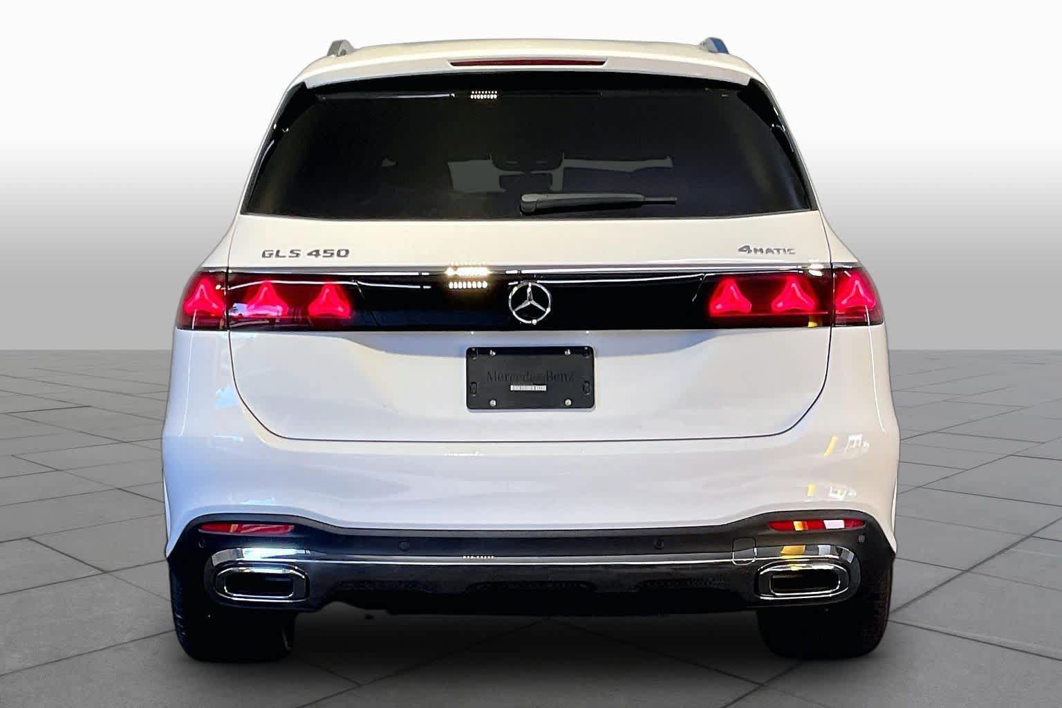 New 2027 Mercedes-Benz GLS 450 4MATIC image 4