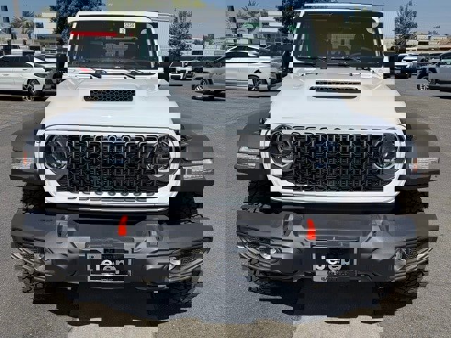 New 2025 Jeep Gladiator Mojave w/ Safety Group
