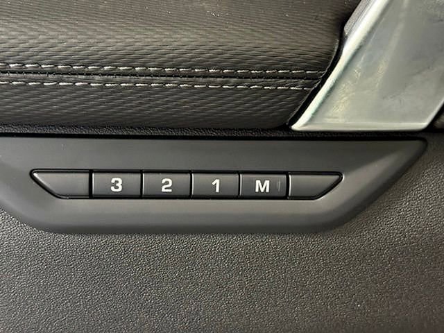 New 2025 Land Rover Discovery Sport Dynamic SE AWD/4WD image 30