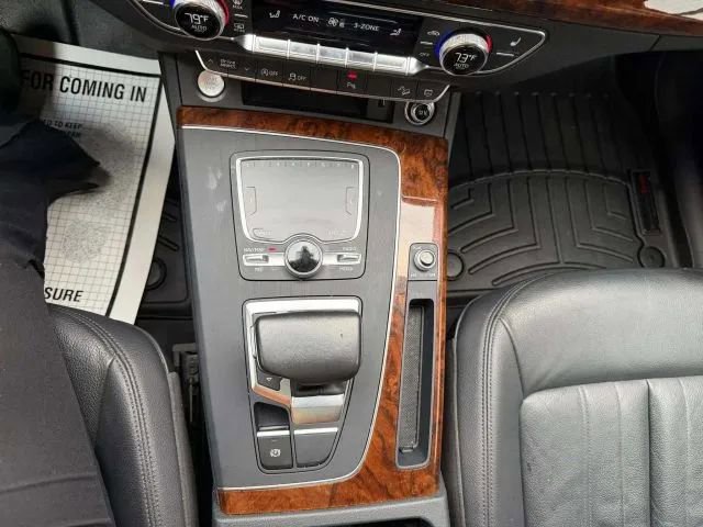 Used 2018 Audi Q5 2.0T Premium Plus w/ Premium Plus Package image 42