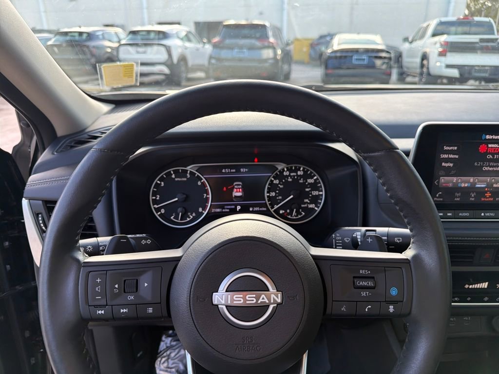 Used 2024 Nissan Rogue SV w/ SV Premium Package image 22