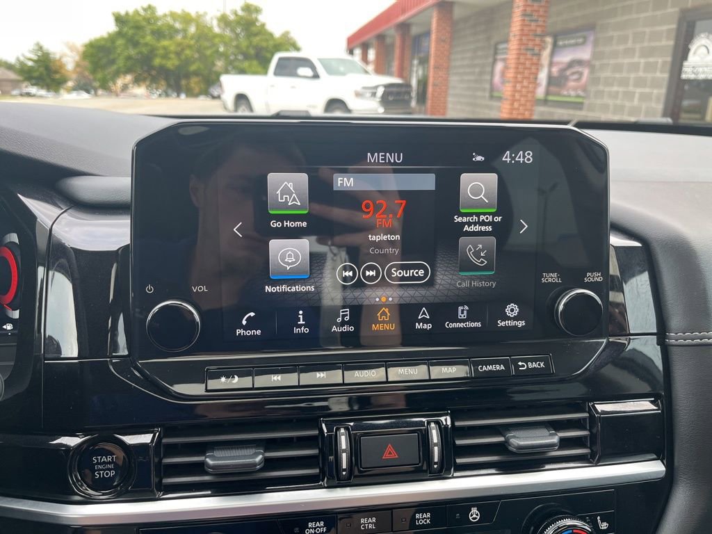 Used 2025 Nissan Pathfinder Platinum w/ Cargo Package image 65