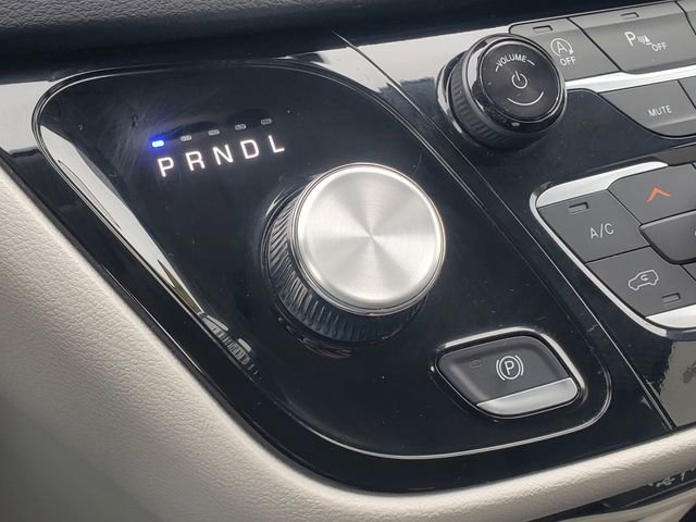 Used 2024 Chrysler Pacifica Touring-L FWD image 26
