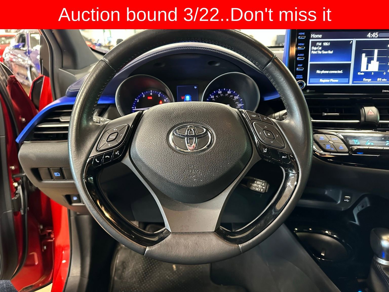 Used 2020 Toyota C-HR XLE image 15