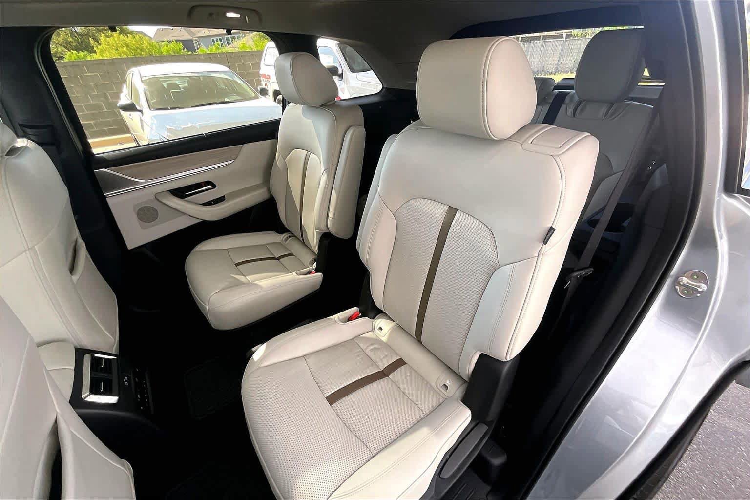 Used 2025 MAZDA CX-90 3.3 Turbo S w/ Premium Package image 20