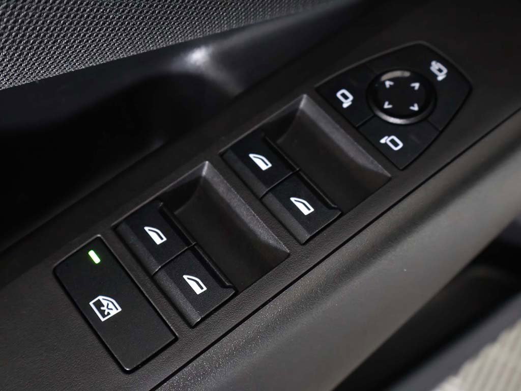 Used 2025 BMW X3 xDrive30i image 40