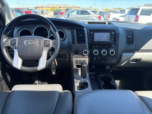 Used 2016 Toyota Sequoia SR5 w/ Premium Package AWD/4WD image 23