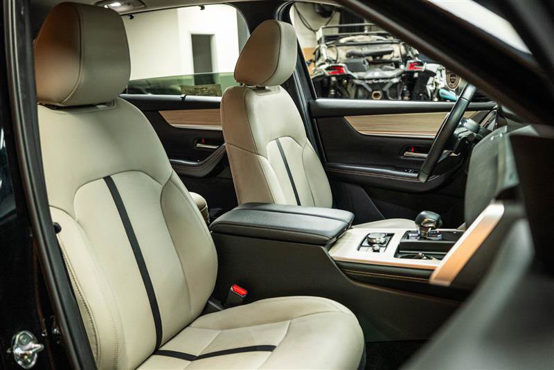 Used 2024 MAZDA CX-90 Plug-In Hybrid w/ Premium Pkg image 15