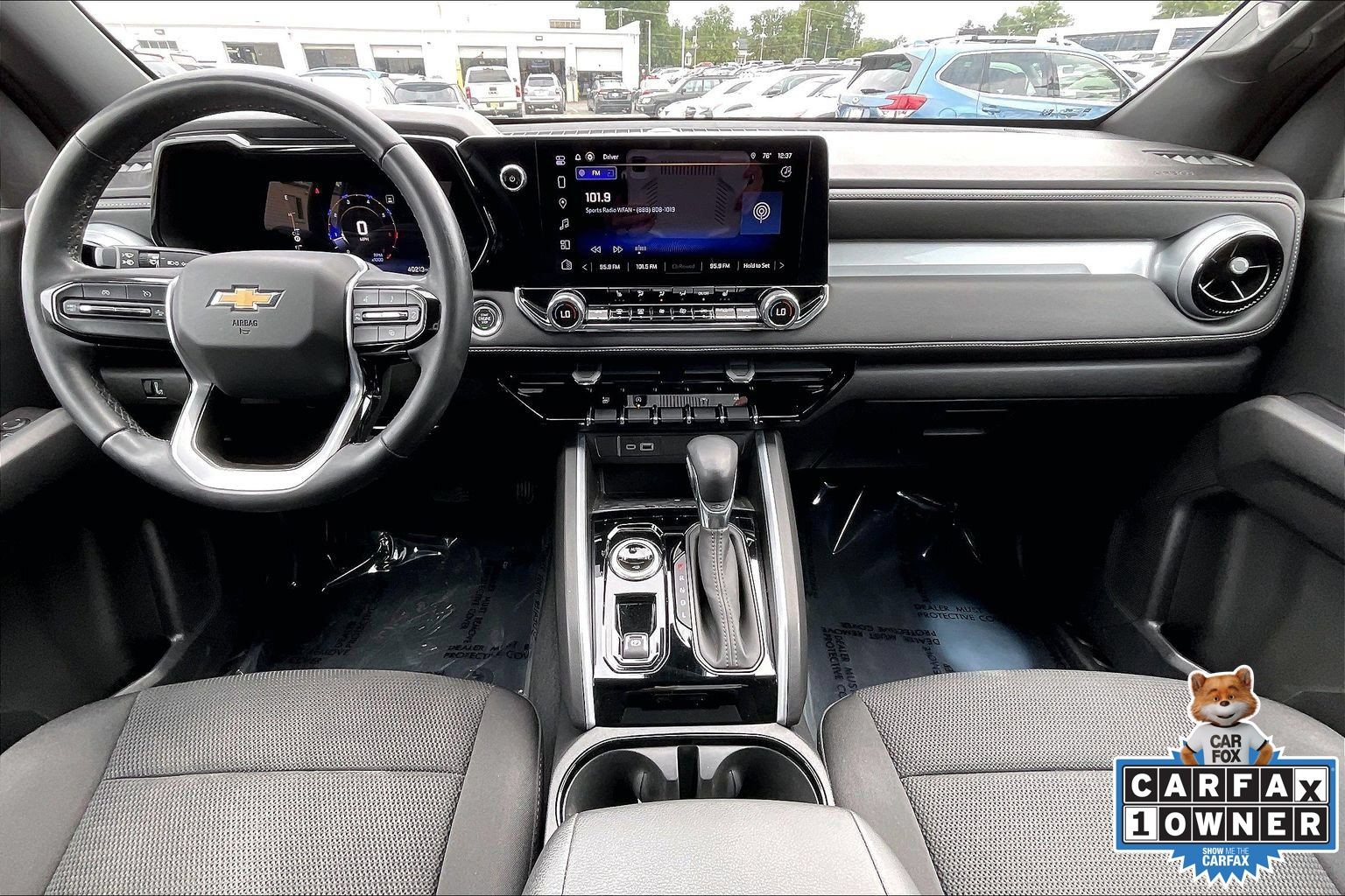 Used 2023 Chevrolet Colorado LT w/ LT Convenience Package II AWD/4WD image 16