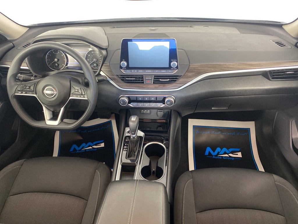 Used 2024 Nissan Altima 2.5 SV image 32