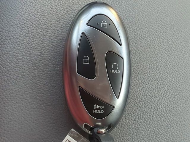 Certified 2025 Hyundai Elantra Sport image 25