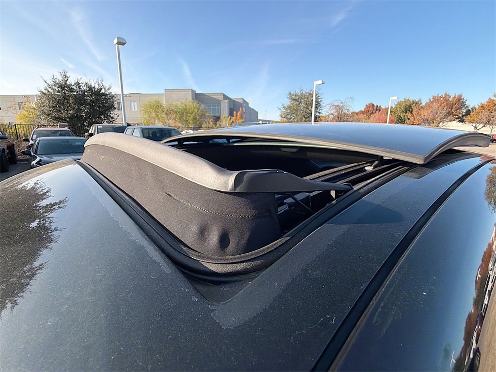 Used 2019 Volkswagen Beetle 2.0T SE image 21