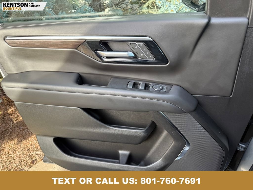 Used 2025 Chevrolet Tahoe Z71 image 21