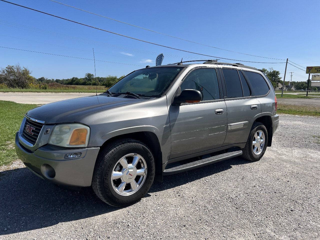 Used 2005 GMC Envoy SLT AWD/4WD image 4