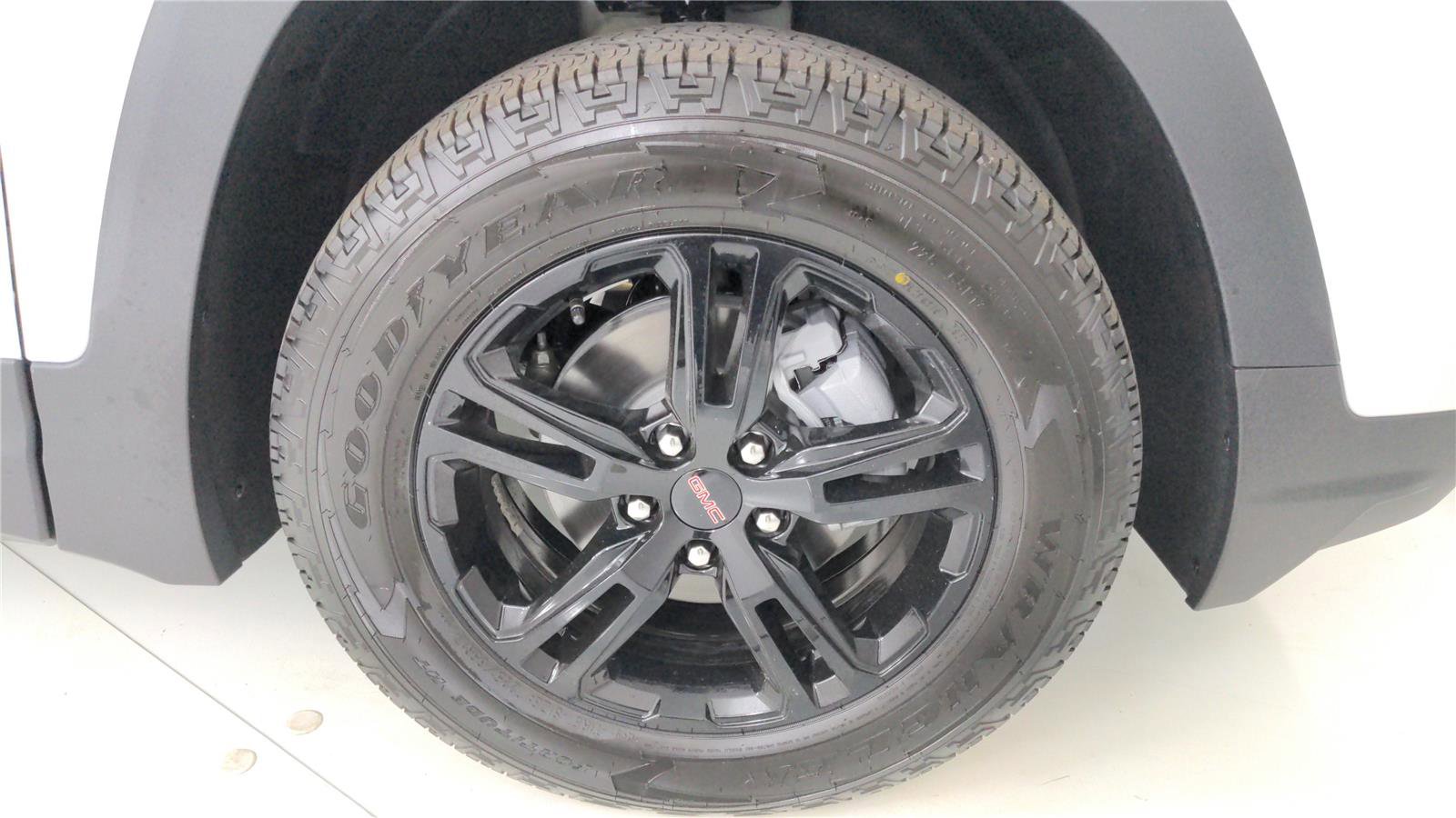 Used 2023 GMC Terrain AT4 AWD/4WD image 10