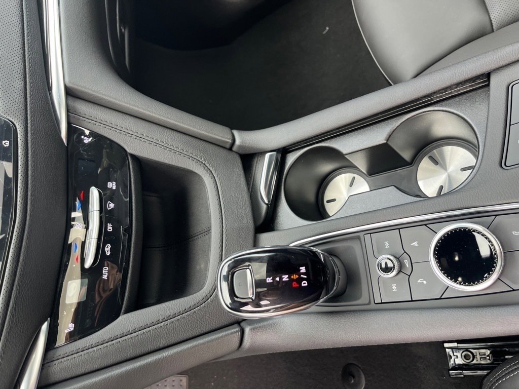 New 2025 Cadillac XT5 Premium Luxury w/ LPO, Floor Liner Package image 16