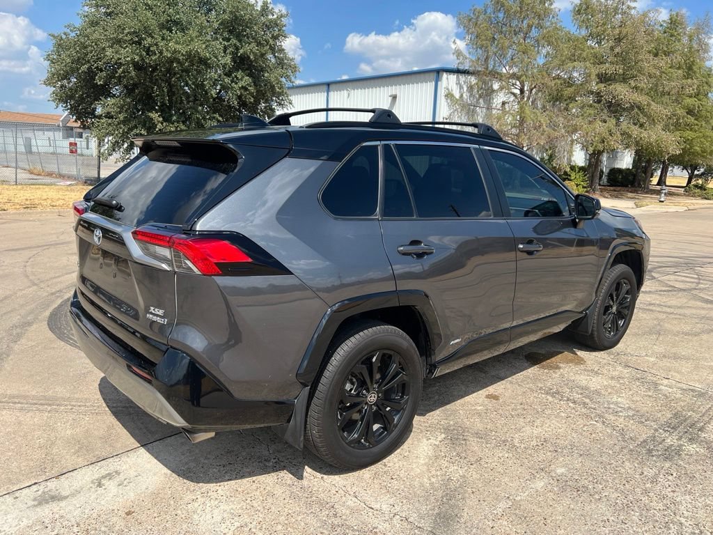 Used 2024 Toyota RAV4 XSE AWD/4WD image 36