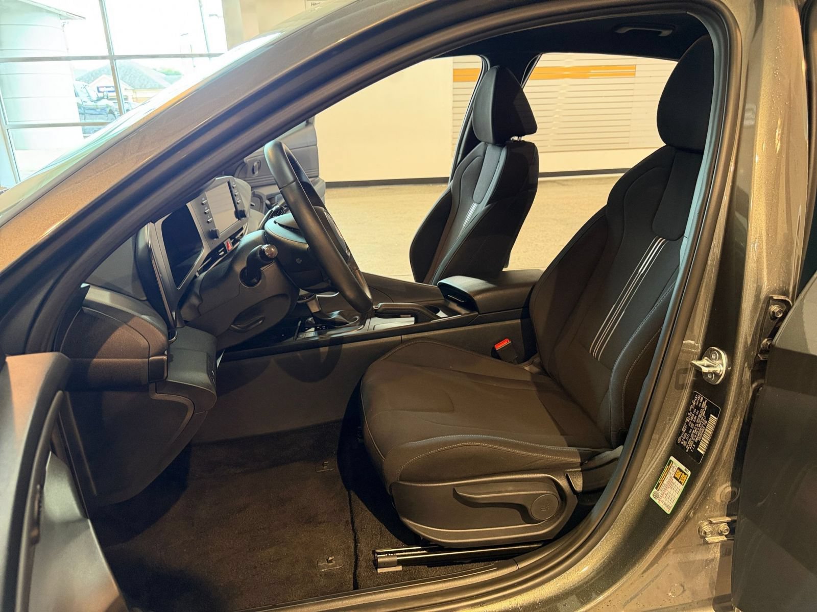 Used 2026 Hyundai Elantra Sport FWD image 25