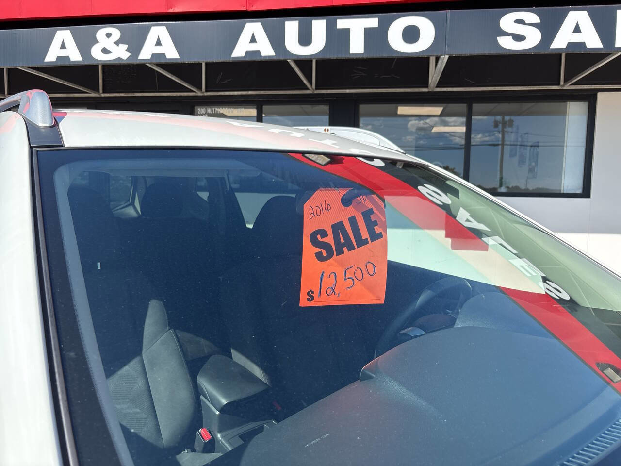 Used 2018 Nissan Rogue SV image 20