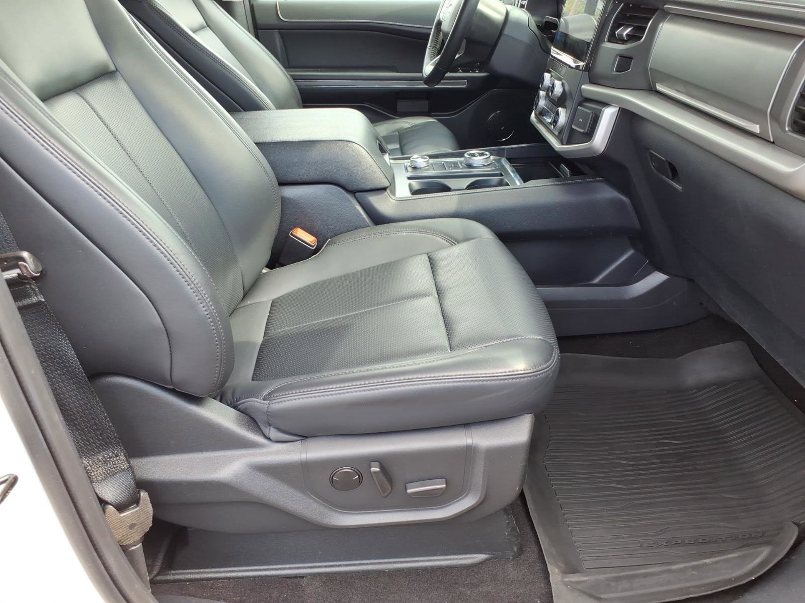 Used 2023 Ford Expedition Max XLT AWD/4WD image 8