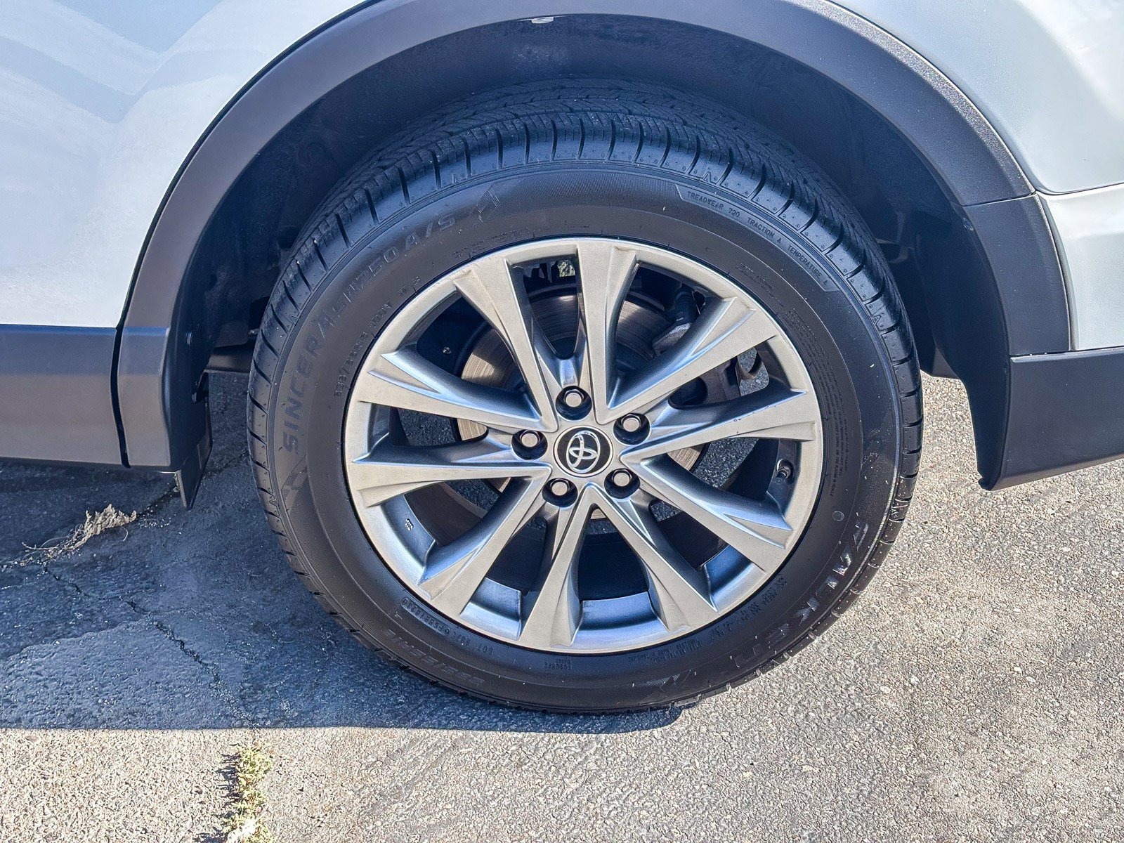Used 2017 Toyota RAV4 Limited w/ Preferred Accessory Package FWD image 12