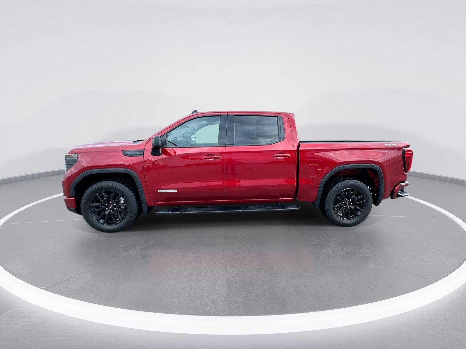 Used 2024 GMC Sierra 1500 Elevation AWD/4WD image 5