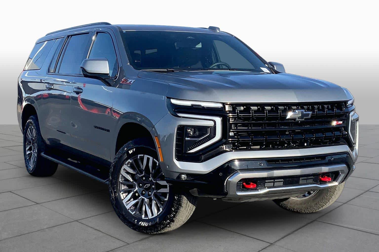 Used 2025 Chevrolet Suburban Z71 AWD/4WD image 3