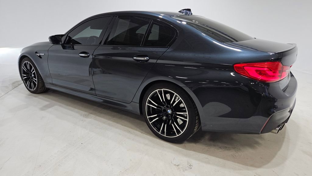 Used 2018 BMW M5 w/ Executive Package image 4