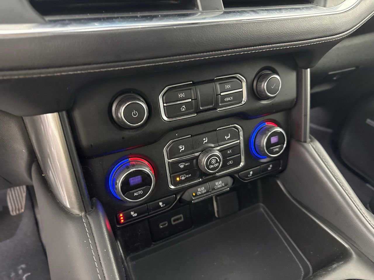 Used 2022 Chevrolet Tahoe Z71 image 20